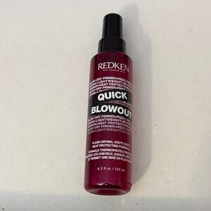 Redken Quick Blowout in Bold Red